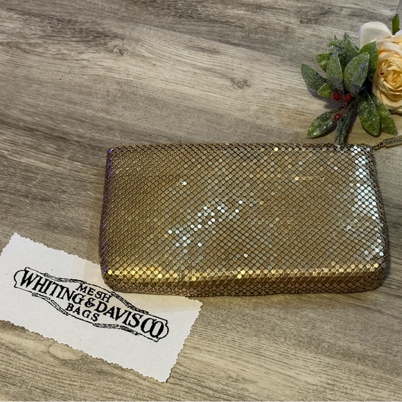 Vintage Whiting & Davis Gold Tone Metal Mesh Large Zippered Clutch / Handbag - Picture 6 of 16
